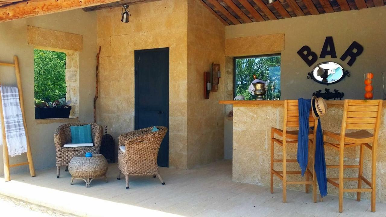 Fontaine De Cerier Bed & Breakfast Castillon-du-Gard Luaran gambar